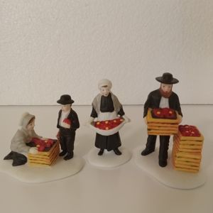 Dept 56 Amish Family Heritage Village three pieces #5948-0.